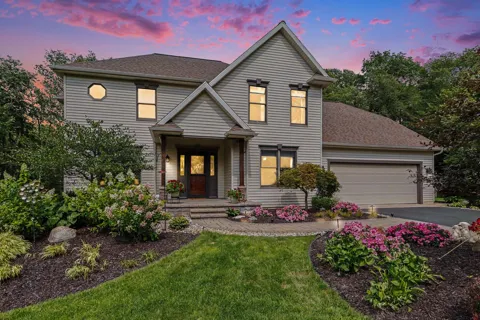 6457 Oak Court