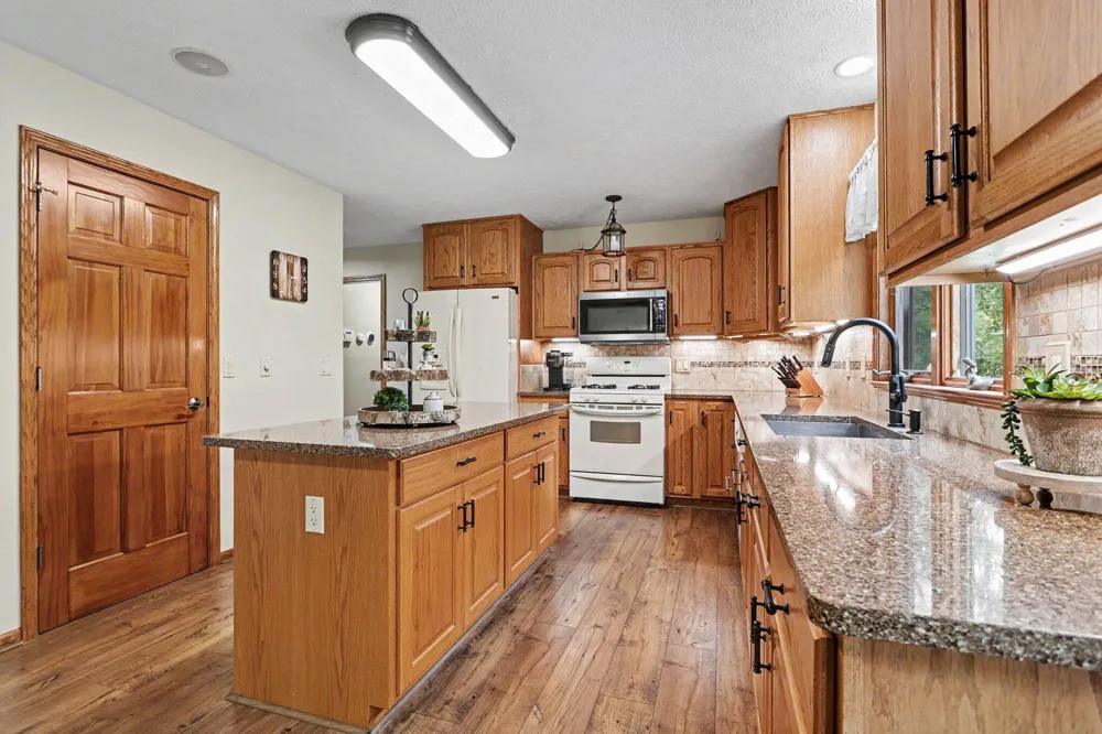6457 Oak Court Berrien Center, MI 49102