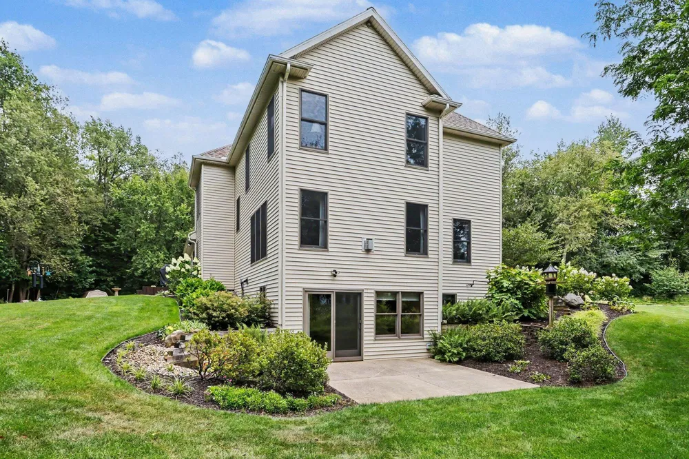 6457 Oak Court Berrien Center, MI 49102