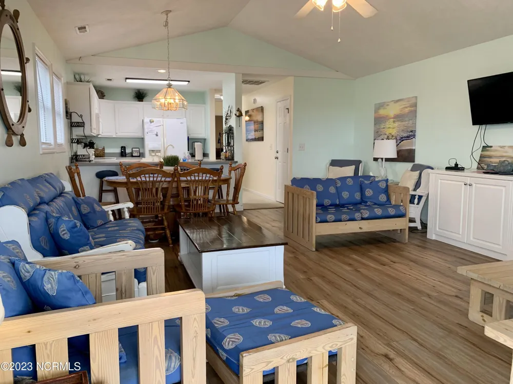 1601 A&B N New River Drive #B Surf City, NC 28445