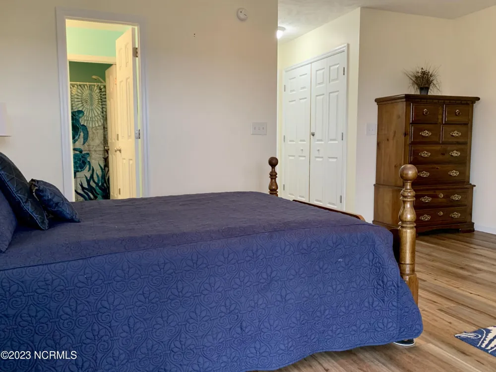 1601 A&B N New River Drive #B Surf City, NC 28445