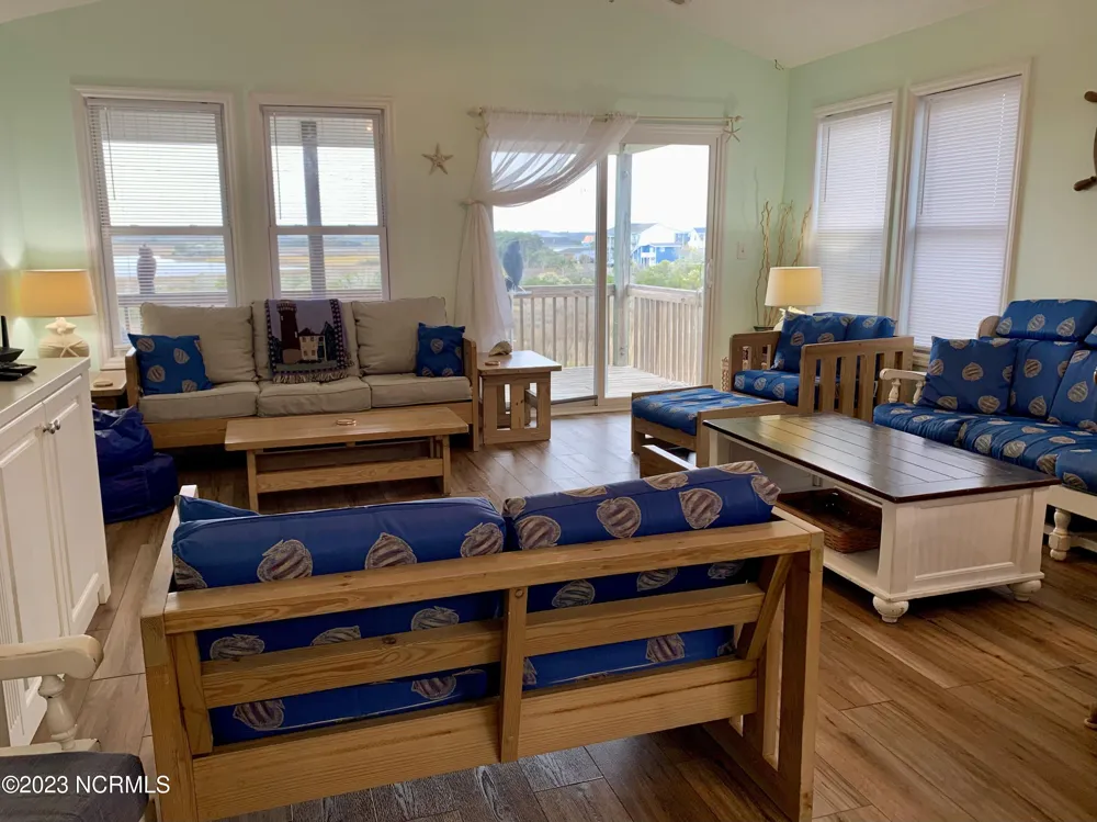 1601 A&B N New River Drive #B Surf City, NC 28445