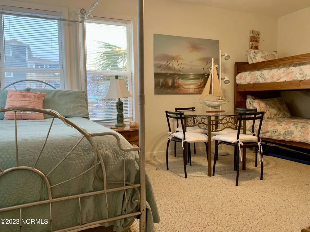 1601 A&B N New River Drive #B Surf City, NC 28445