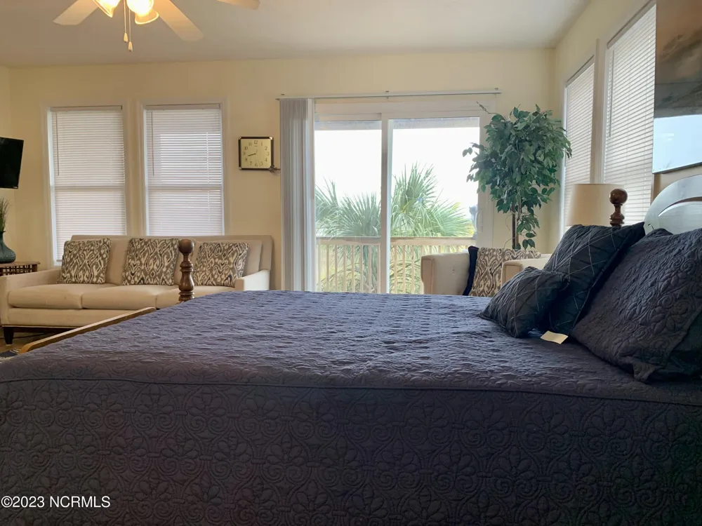 1601 A&B N New River Drive #B Surf City, NC 28445