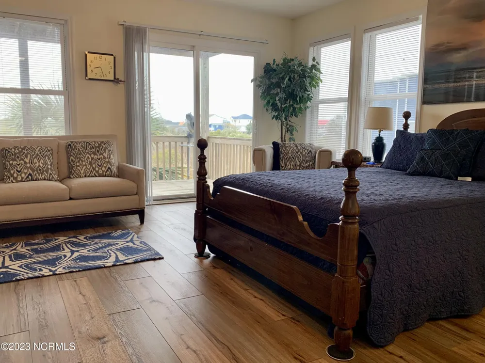 1601 A&B N New River Drive #B Surf City, NC 28445