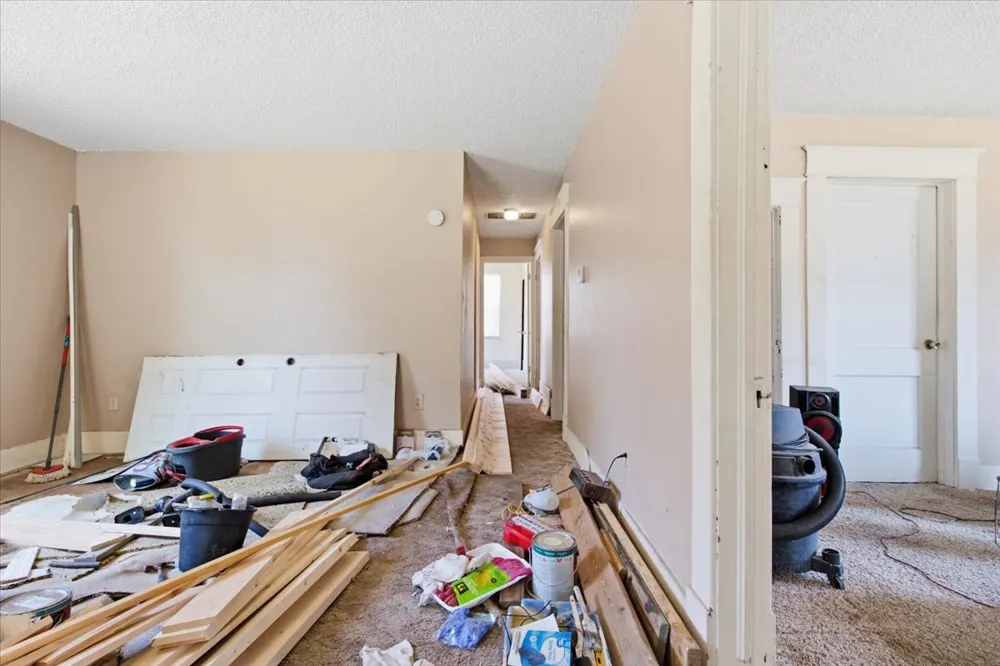 222 W 17th Ada, OK 74820