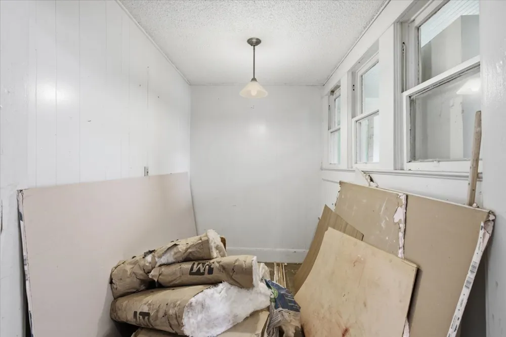 222 W 17th Ada, OK 74820