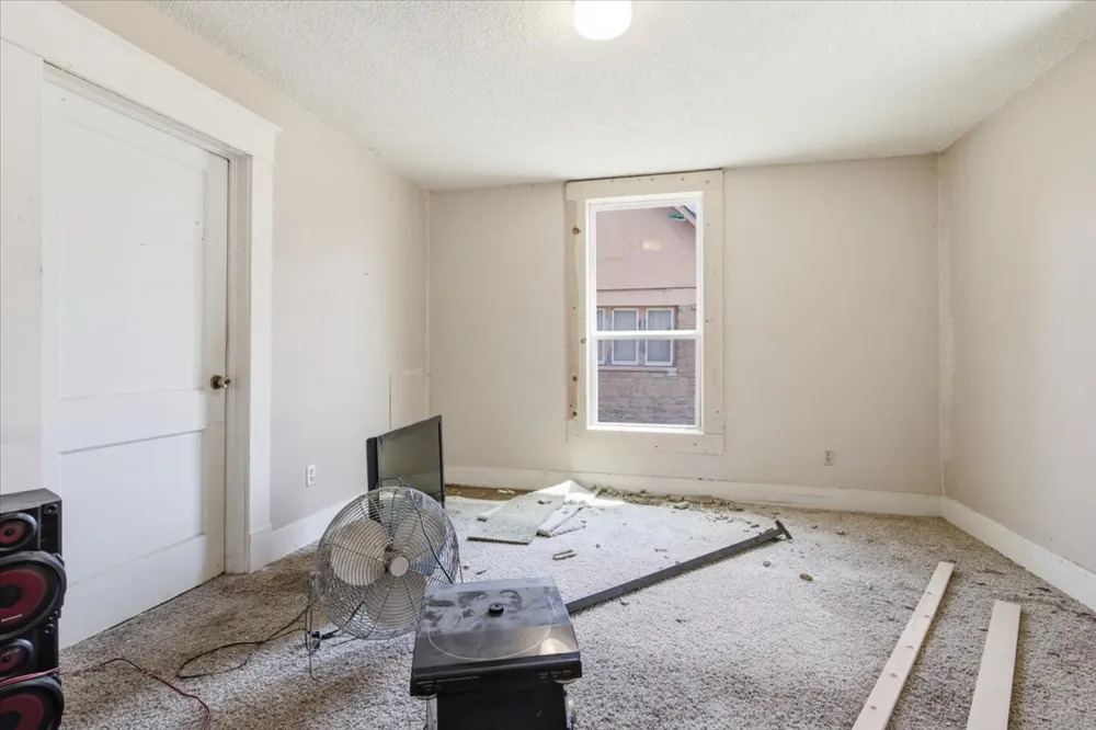 222 W 17th Ada, OK 74820