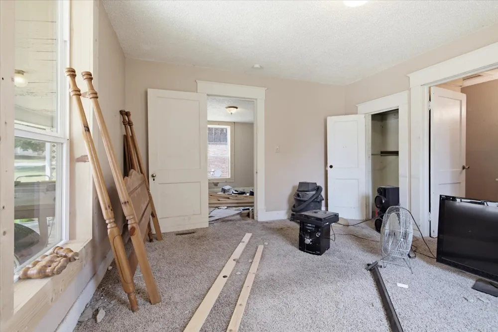 222 W 17th Ada, OK 74820