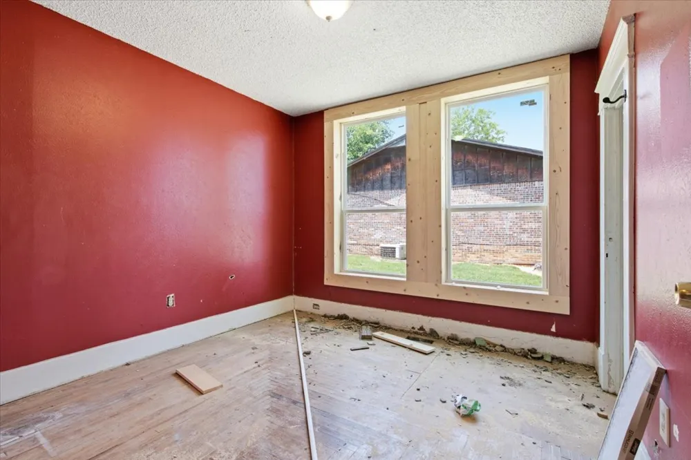 222 W 17th Ada, OK 74820