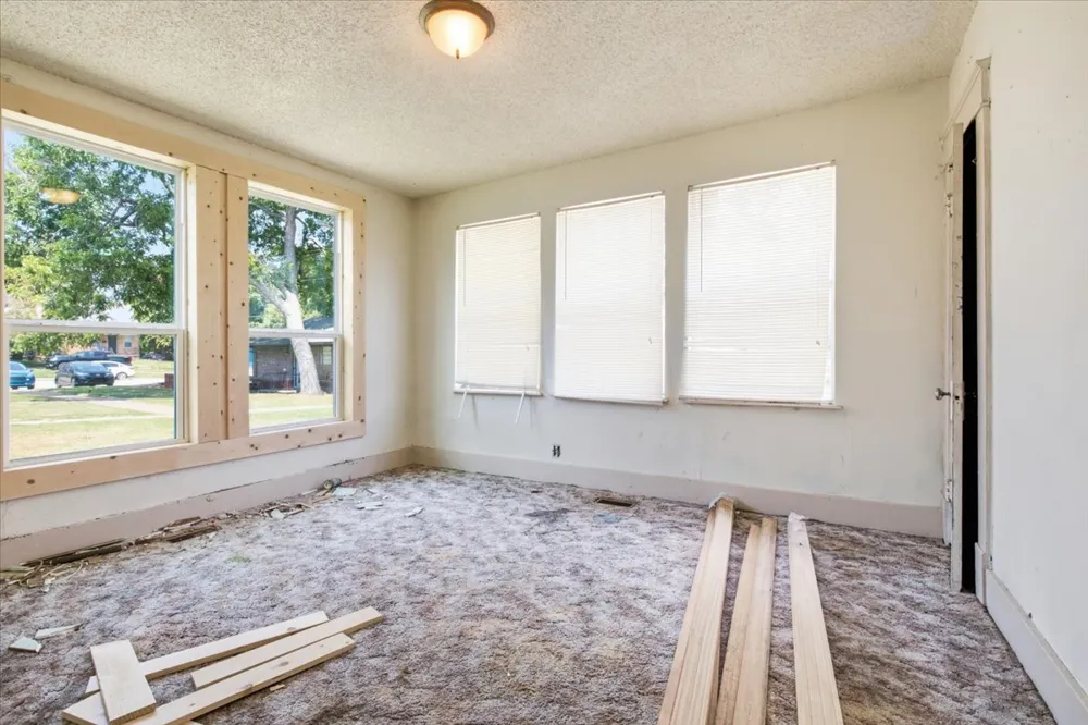 222 W 17th Ada, OK 74820