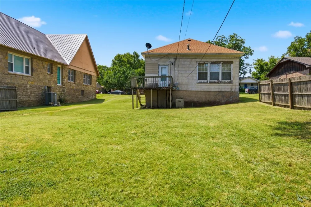 222 W 17th Ada, OK 74820