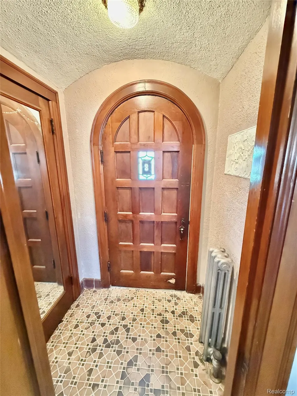 1305 Bedford Road Grosse Pointe Park City, MI 48230