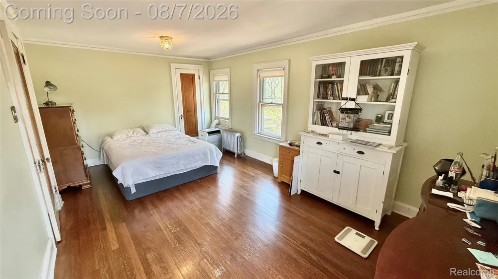 1305 Bedford Road Grosse Pointe Park City, MI 48230