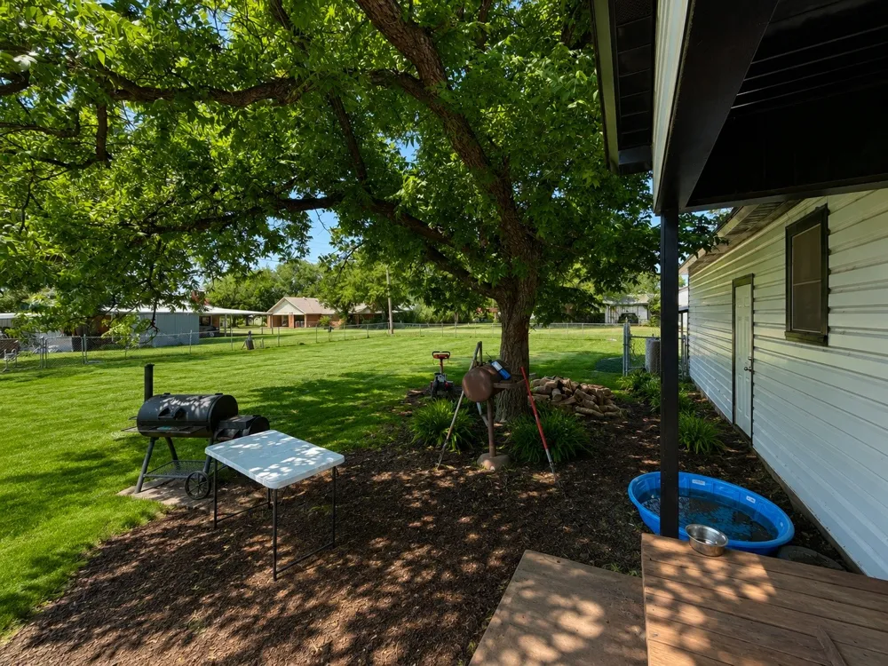 925 6th Street Haskell, TX 79521