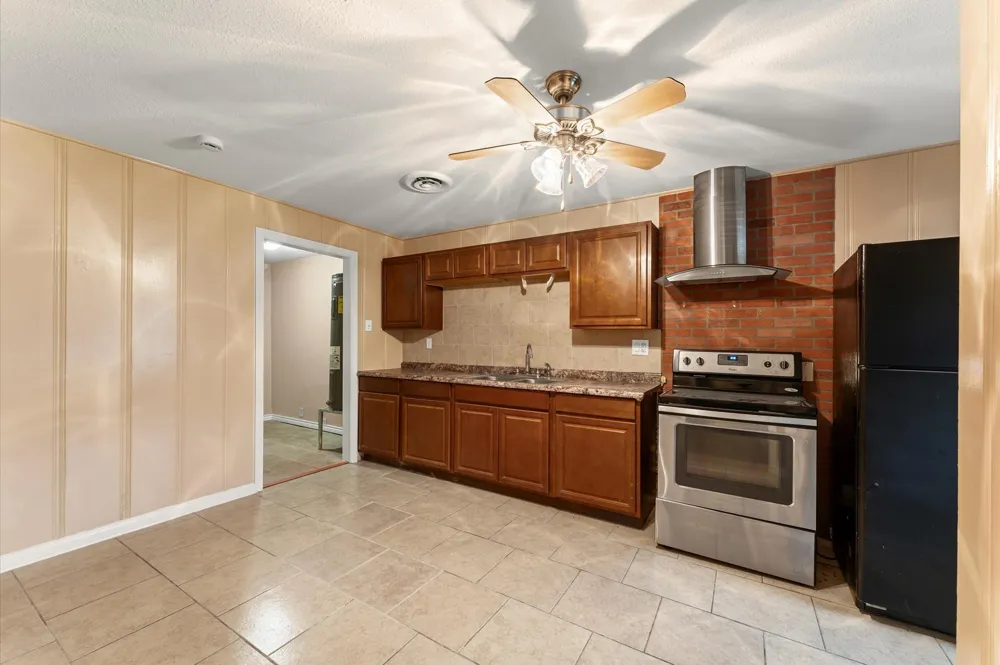 3216 Avenue I #A Rosenberg, TX 77471
