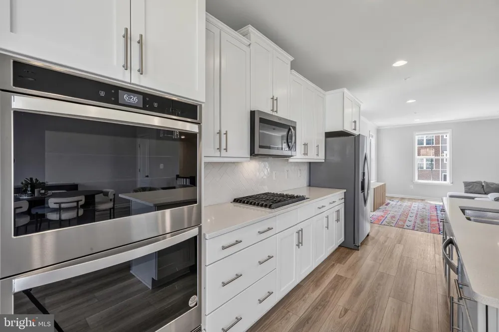 1042 HIGH POINT TRL Laurel, MD 20707