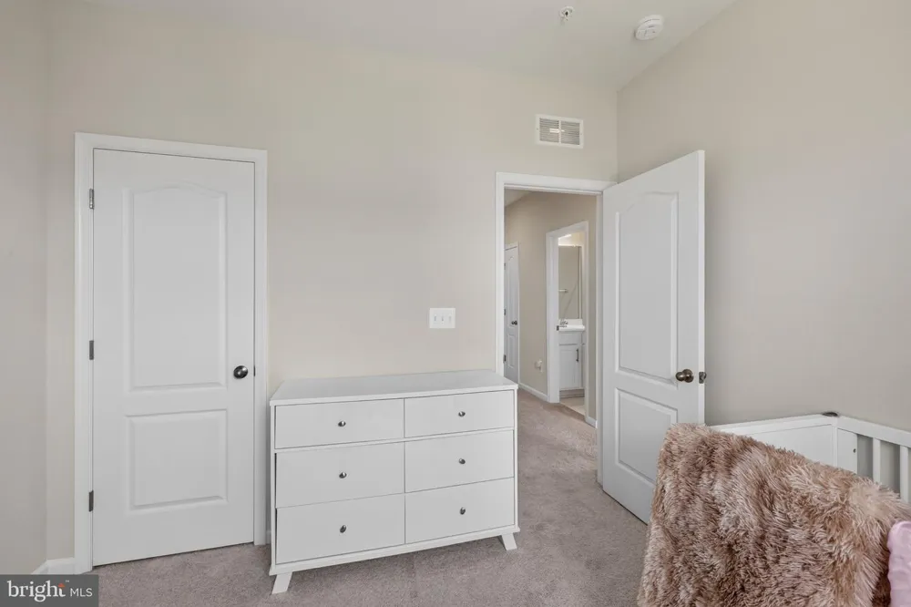 1042 HIGH POINT TRL Laurel, MD 20707