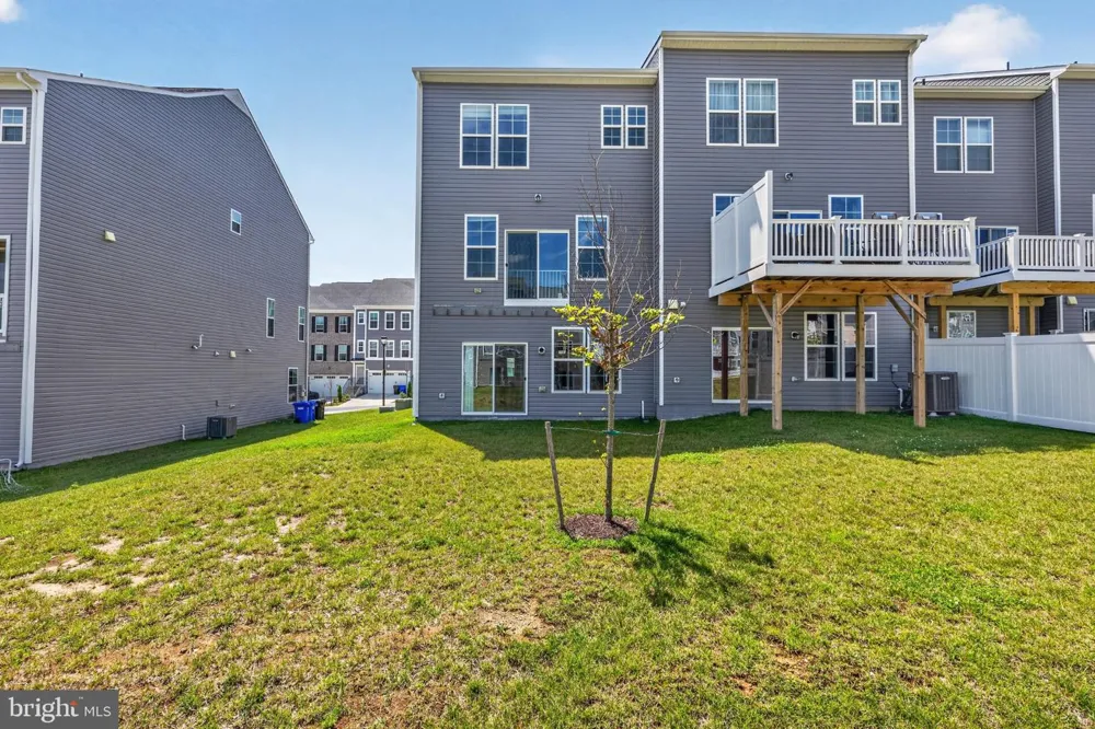 1042 HIGH POINT TRL Laurel, MD 20707