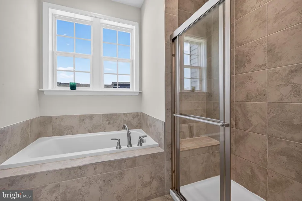 1042 HIGH POINT TRL Laurel, MD 20707