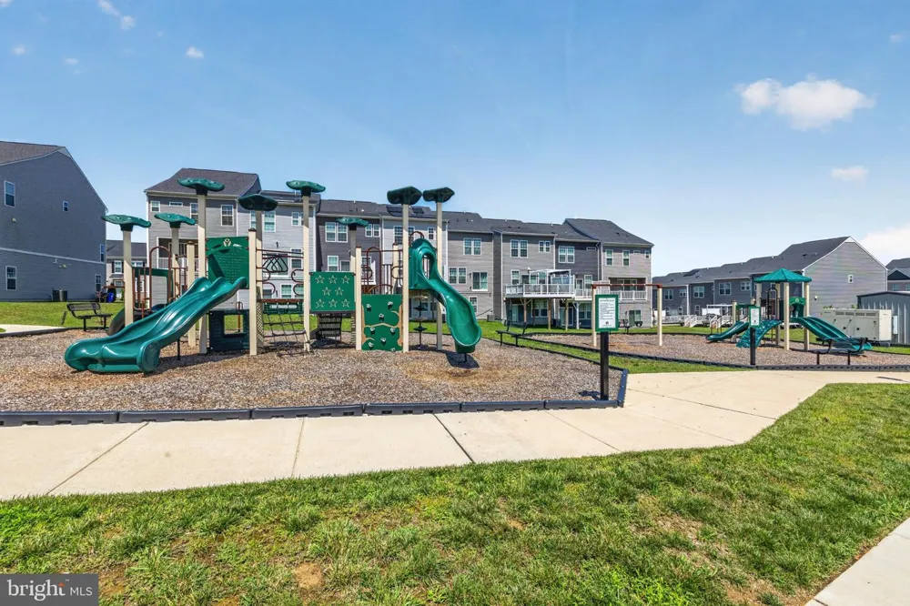 1042 HIGH POINT TRL Laurel, MD 20707