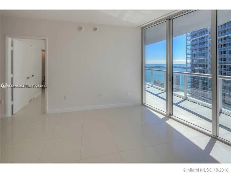 475 Brickell Ave #2511 Miami, FL 33131