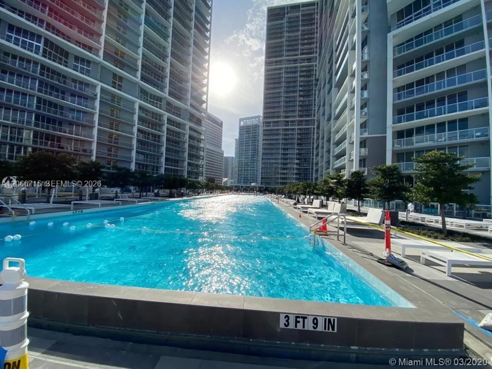 475 Brickell Ave #2511 Miami, FL 33131