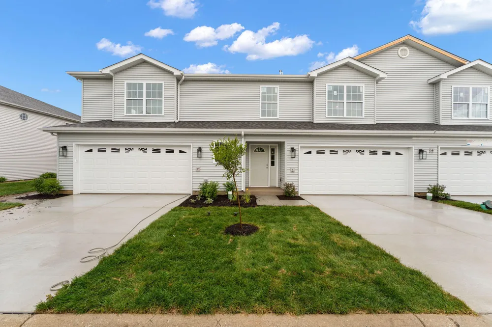 9561 E Luebcke Lane Crown Point, IN 46307