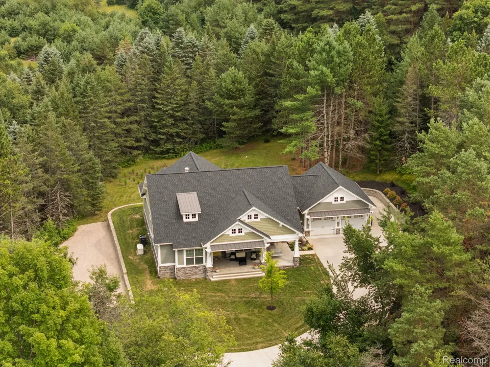 4082 County Road 612 NE Excelsior Township, MI 49646