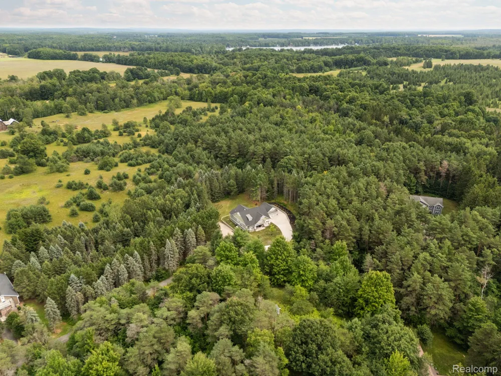 4082 County Road 612 NE Excelsior Township, MI 49646