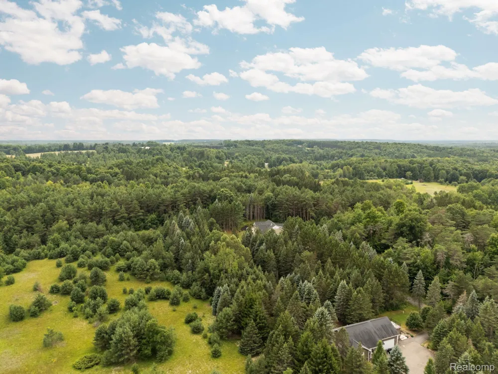4082 County Road 612 NE Excelsior Township, MI 49646