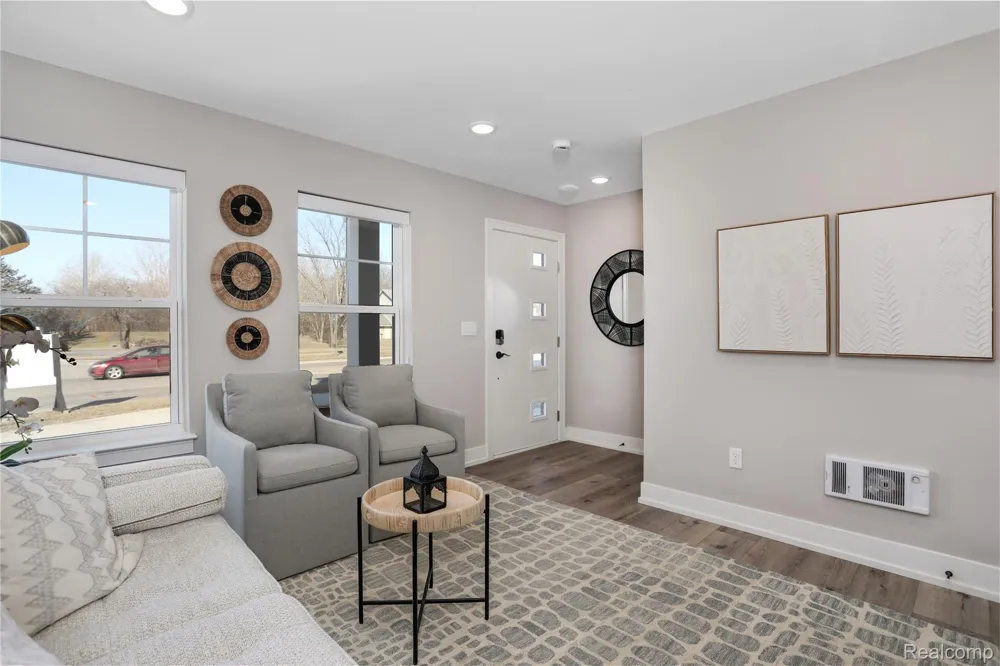 30037 Center Street #20 Lyon Charter Township, MI 48165