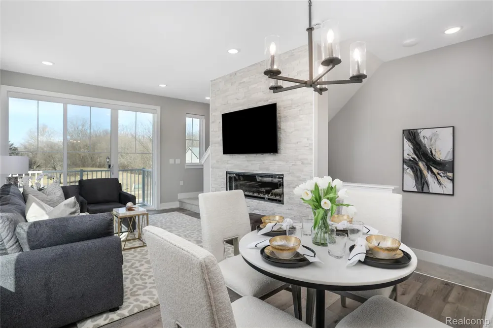 30037 Center Street #20 Lyon Charter Township, MI 48165