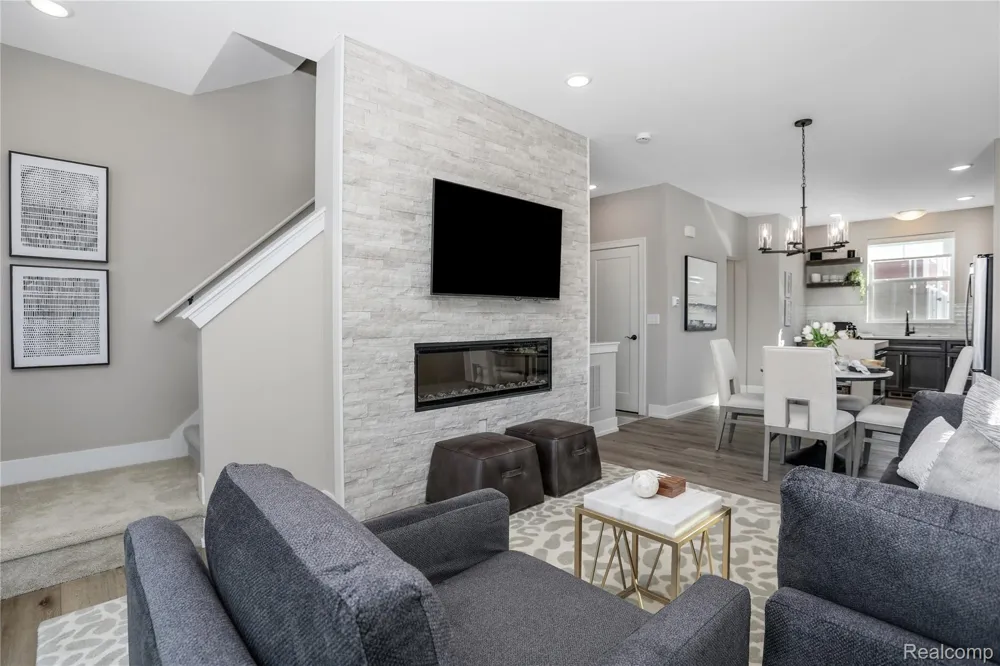 30037 Center Street #20 Lyon Charter Township, MI 48165