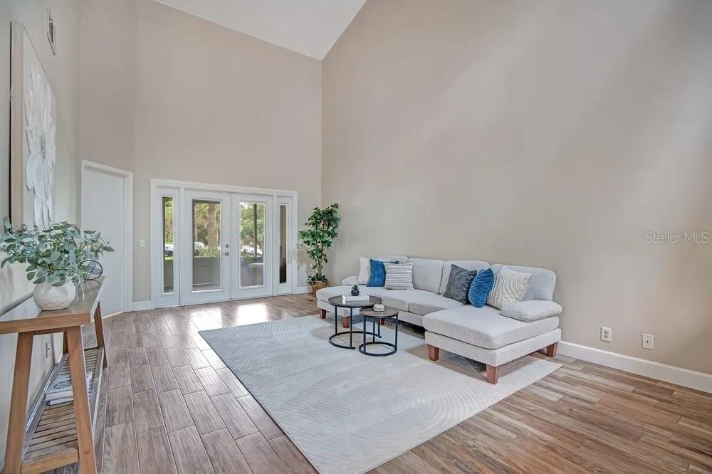 604 CHESTNUT OAK CIRCLE #106 Altamonte Springs, FL 32701