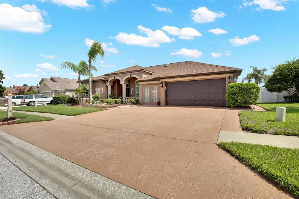 22523 WILLOW LAKES DRIVE Lutz, FL 33549