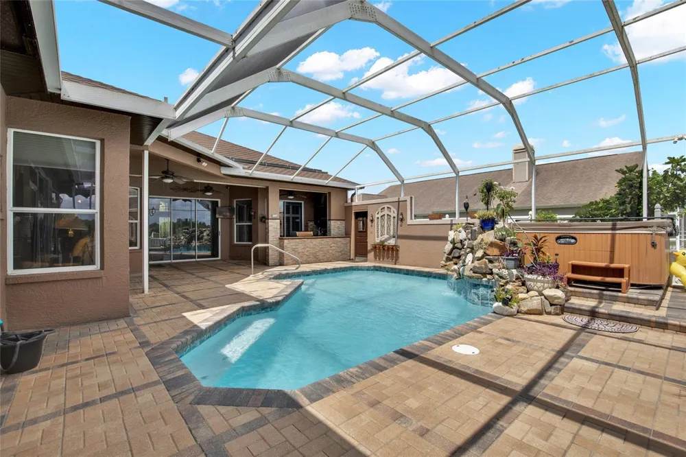 22523 WILLOW LAKES DRIVE Lutz, FL 33549