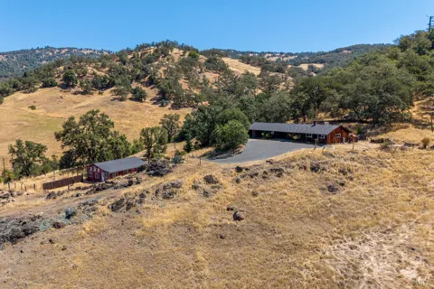 11751 East Side Potter Valley Road