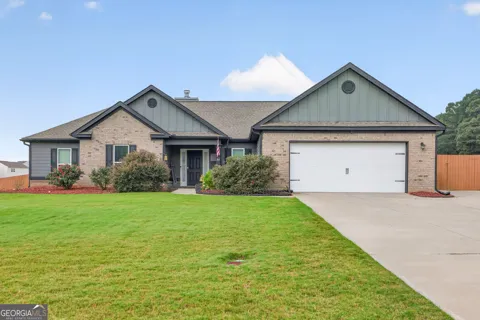305 McMillian CT NW