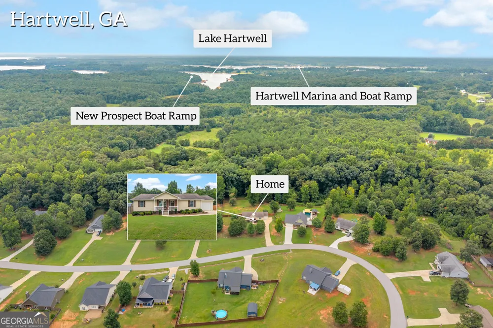 423 N Point CIR Hartwell, GA 30643