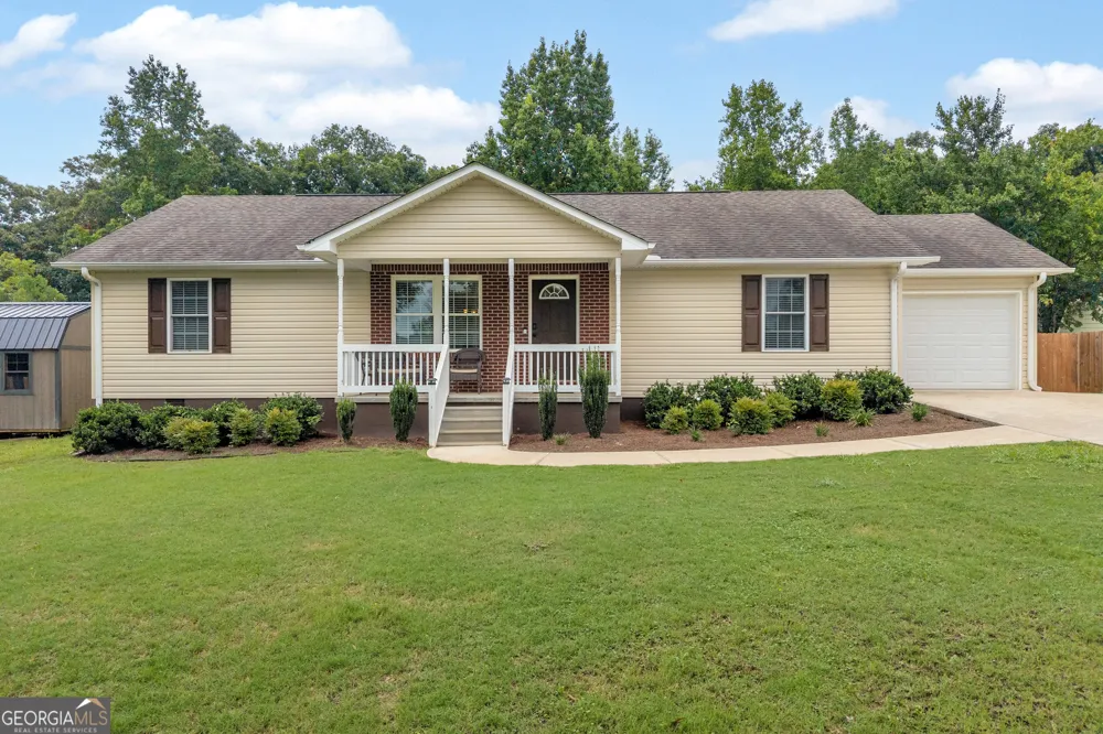 423 N Point CIR Hartwell, GA 30643