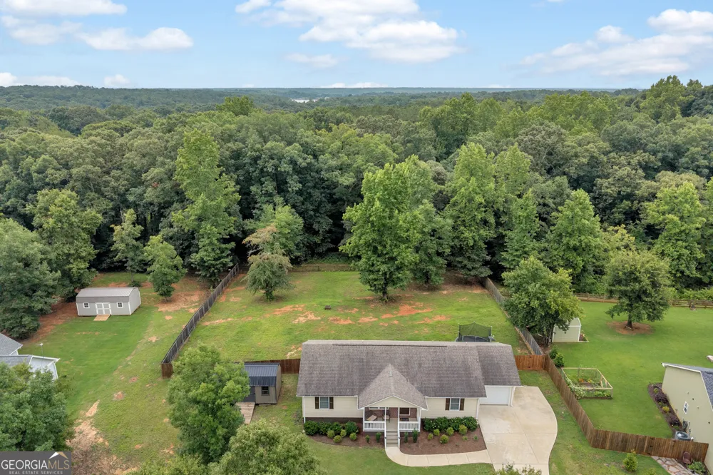 423 N Point CIR Hartwell, GA 30643