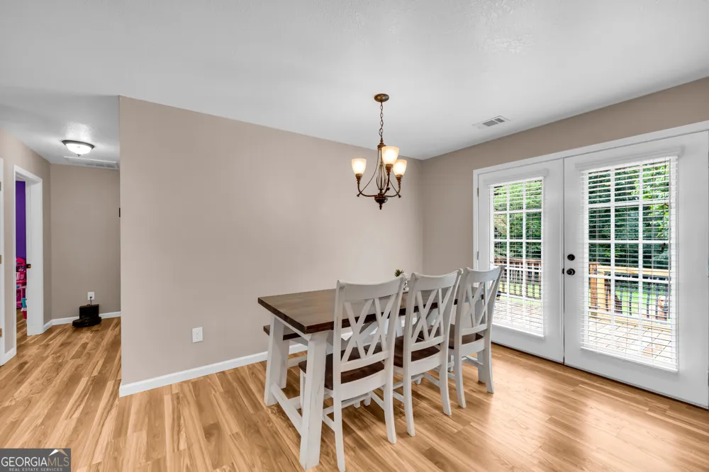 423 N Point CIR Hartwell, GA 30643