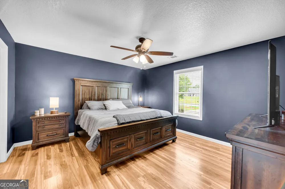 423 N Point CIR Hartwell, GA 30643