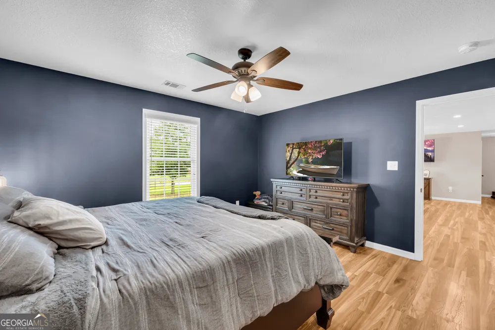 423 N Point CIR Hartwell, GA 30643