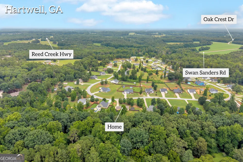 423 N Point CIR Hartwell, GA 30643