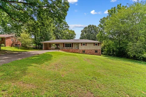 1907 Courtland Lane