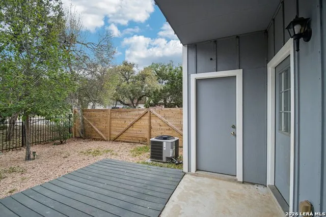 28 DEER RIDGE RD Wimberley, TX 78676