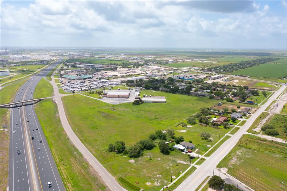 2001 Suntide Road Corpus Christi, TX 78409