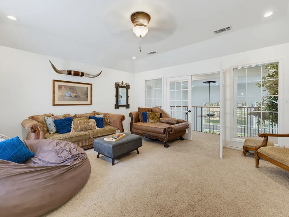 121 Comanche Moon Court Decatur, TX 76234